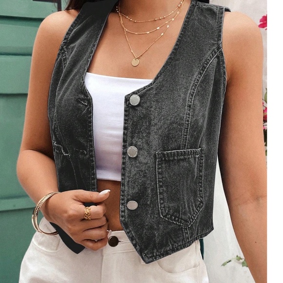 Light Wash Button up Denim Jean Crop Vest - Picture 7 of 12